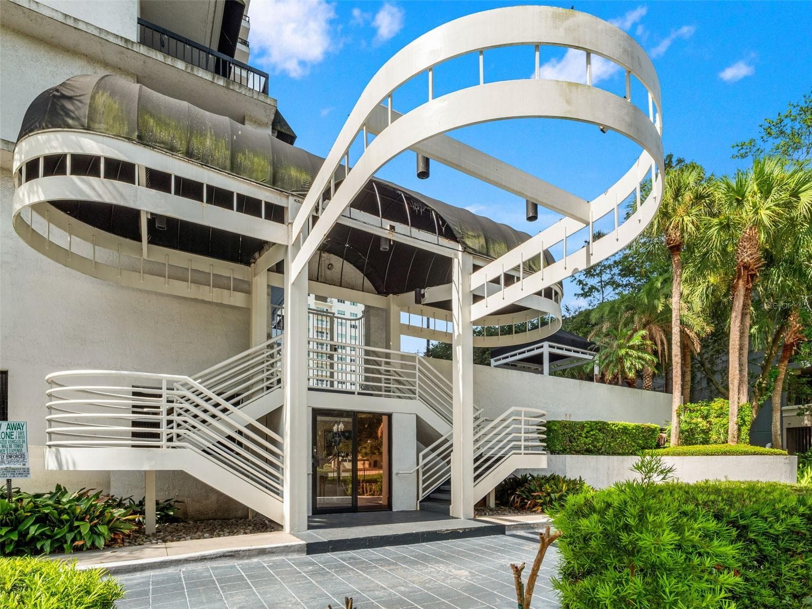 Condominium at 530 E CENTRAL BLVD #405, ORLANDO, photo 2 of 49