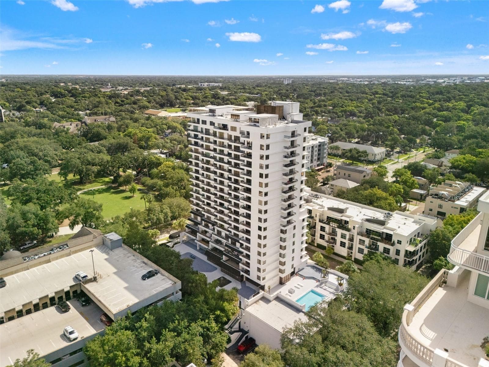 Condominium at 530 E CENTRAL BLVD #405, ORLANDO, photo 4 of 49