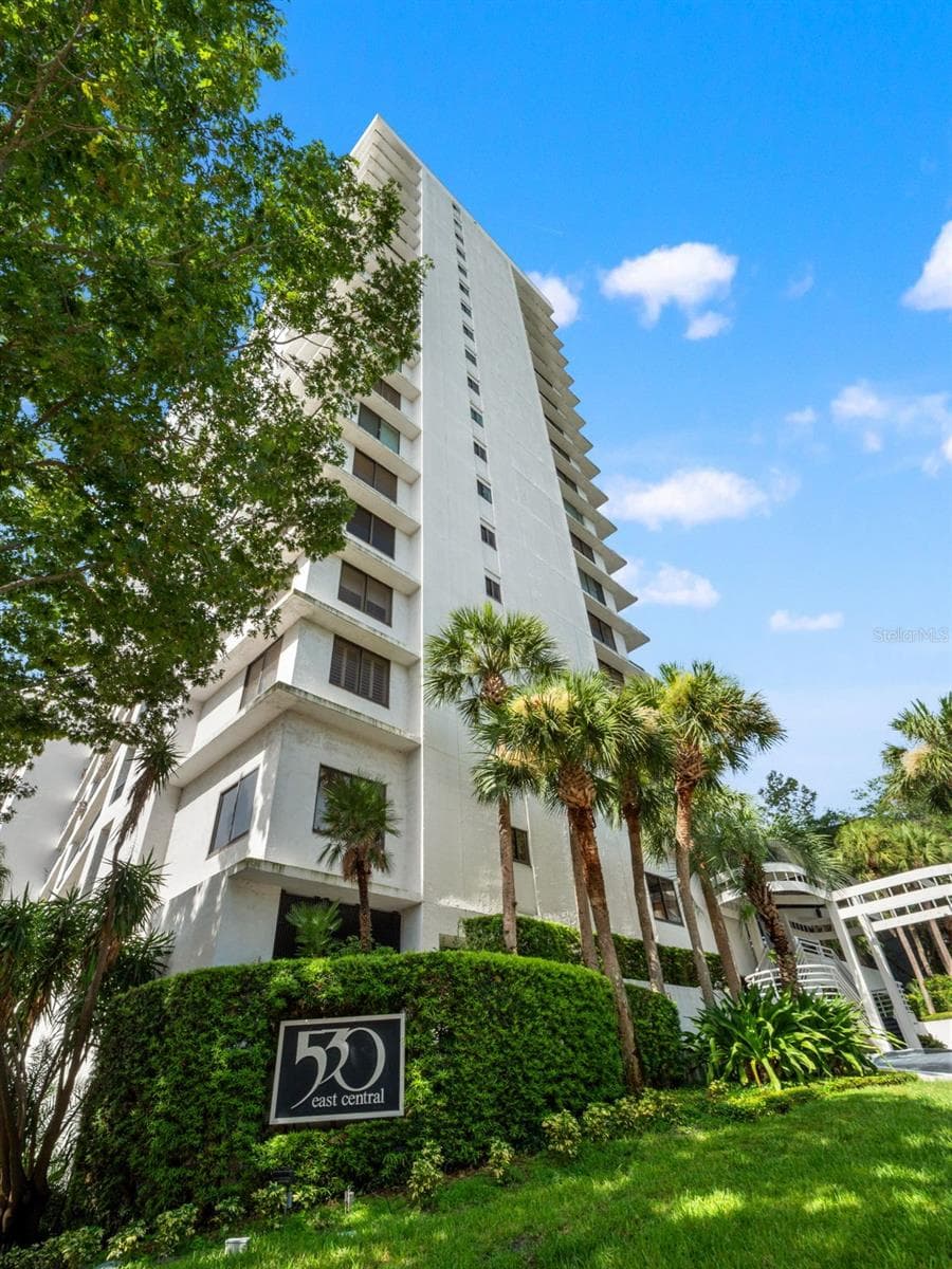 Condominium at 530 E CENTRAL BLVD #405, ORLANDO, photo 48 of 49