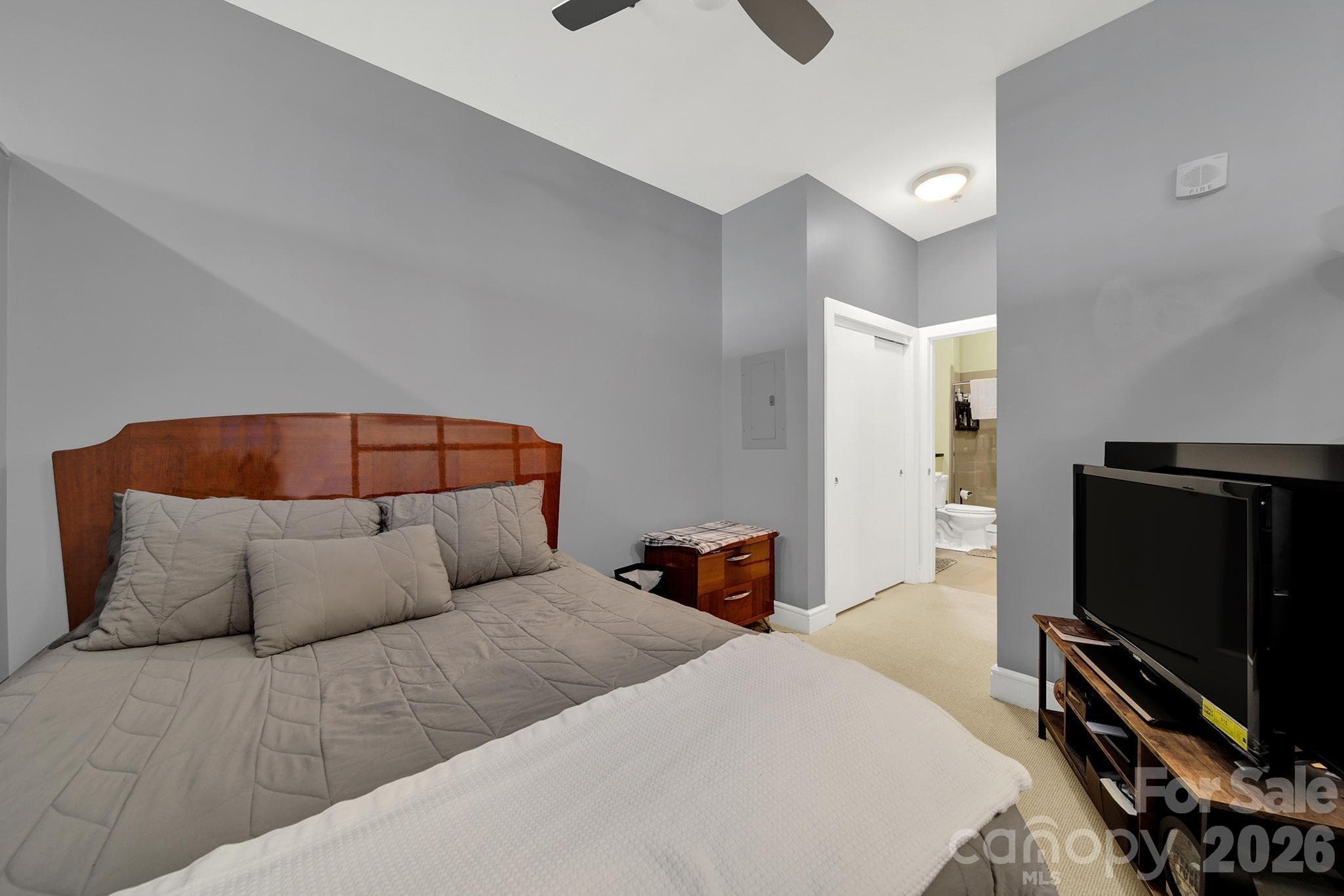 Condominium at 333 W Trade Street, Charlotte, photo 5 of 31