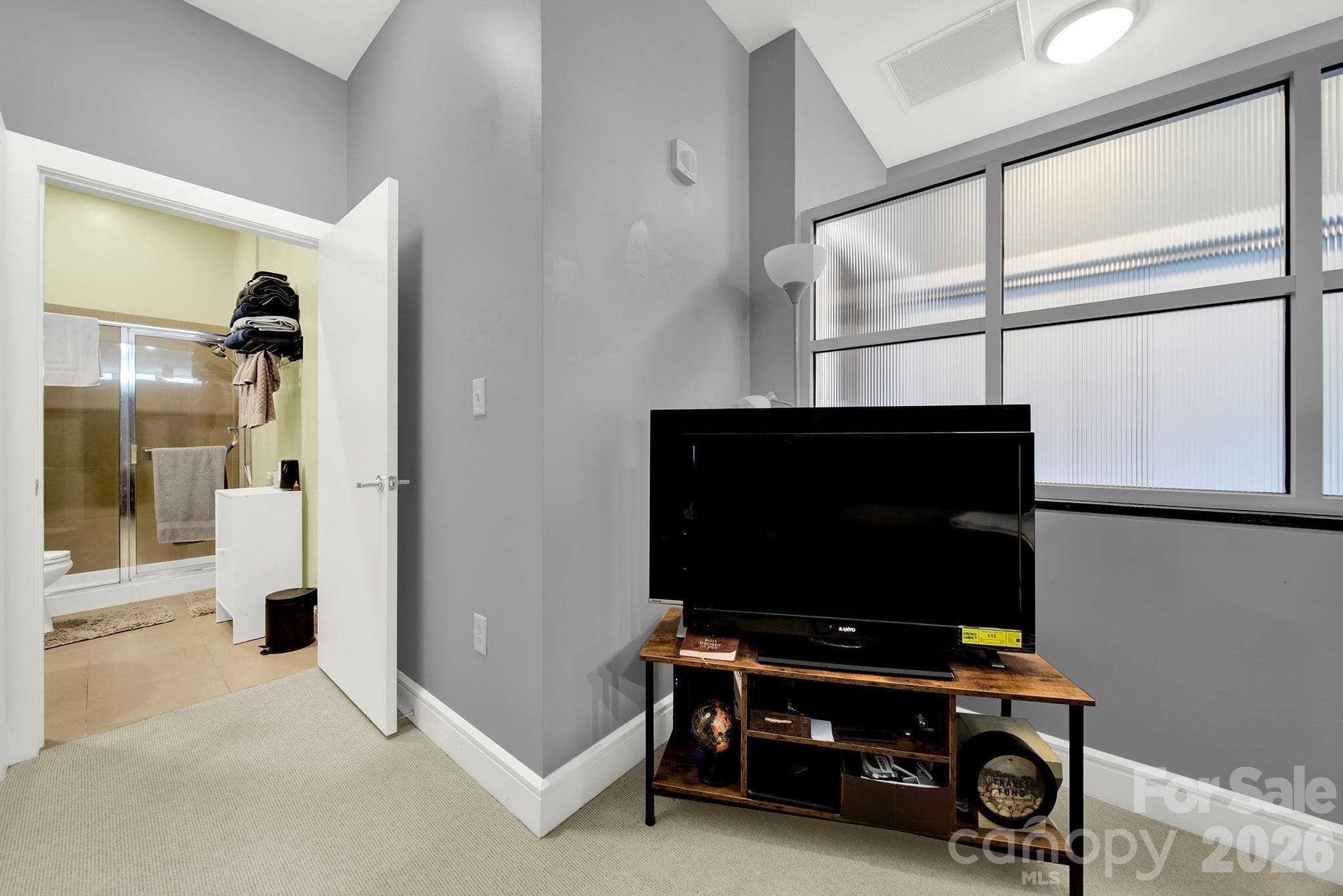 Condominium at 333 W Trade Street, Charlotte, photo 8 of 31