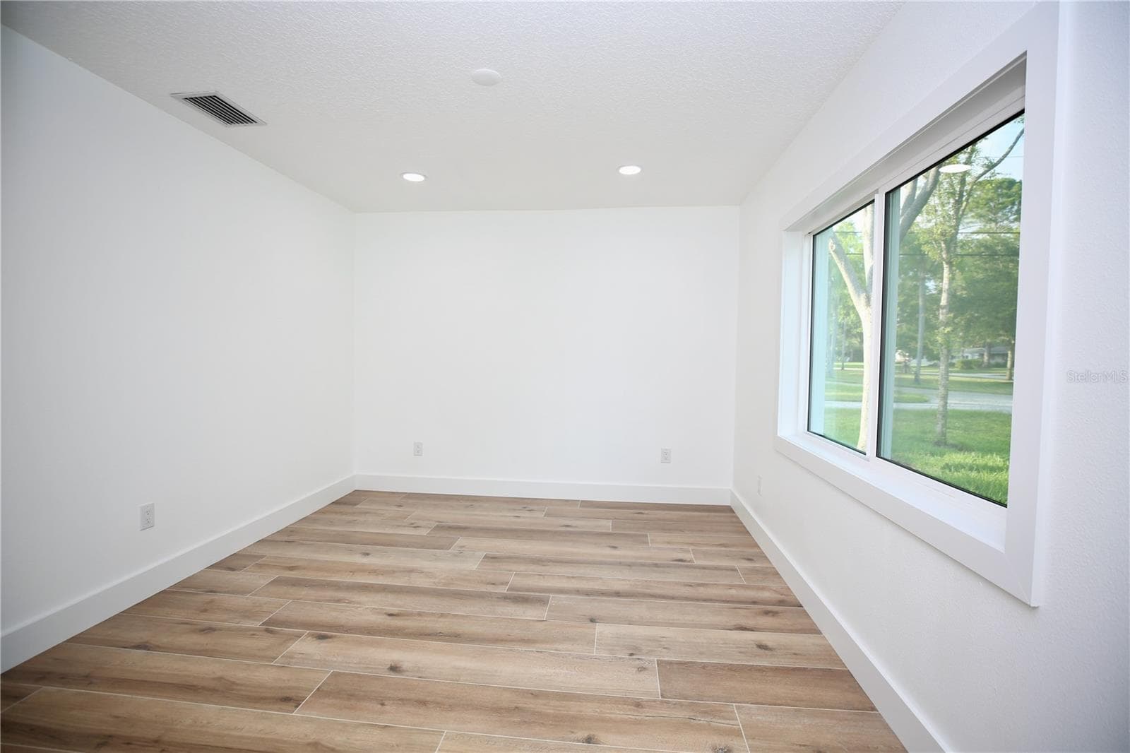 Bedroom #3 - 1646 ROBIN HOOD LN, CLEARWATER