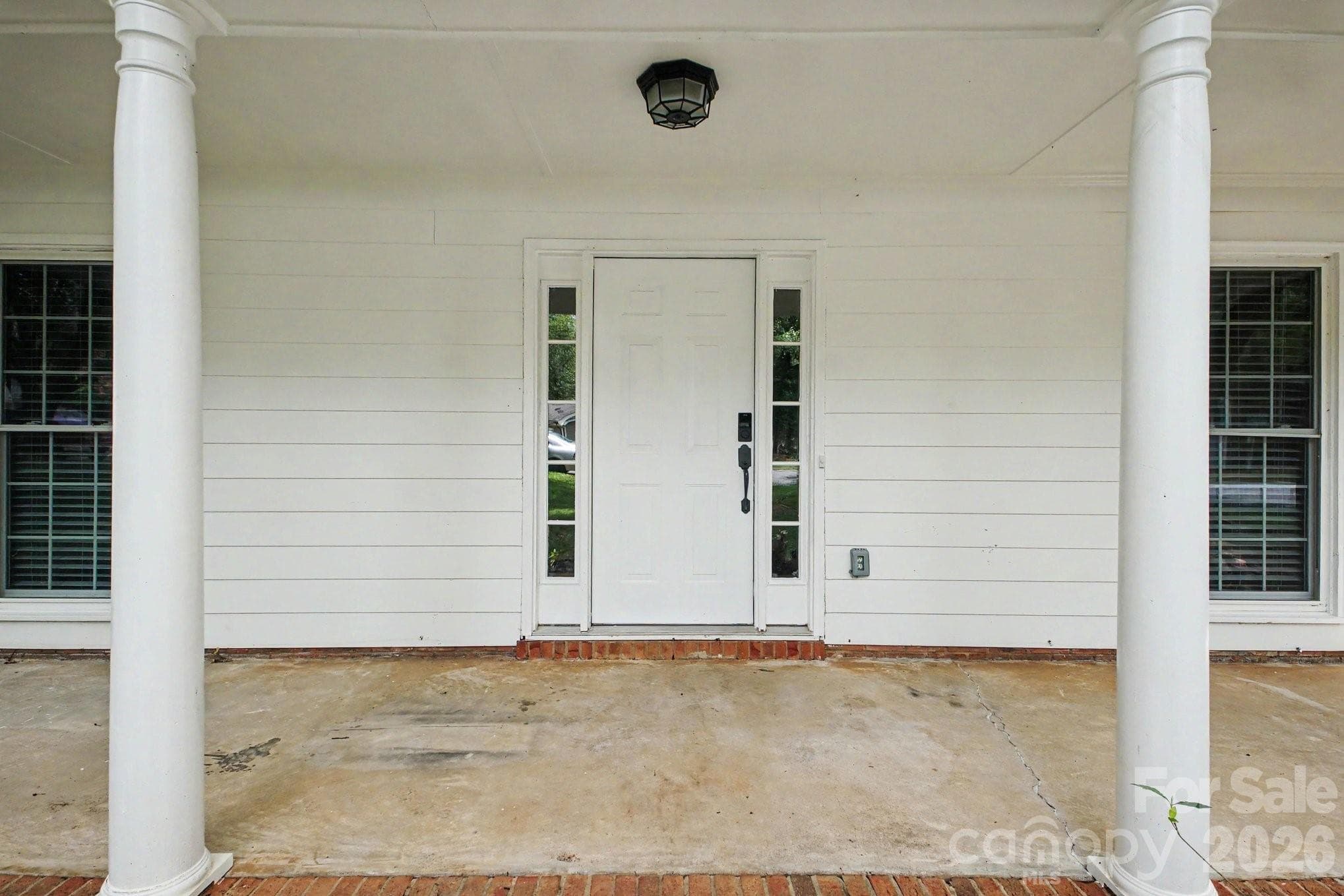Single Family Residence at 5200 Birchbark Lane, Charlotte, photo 3 of 26