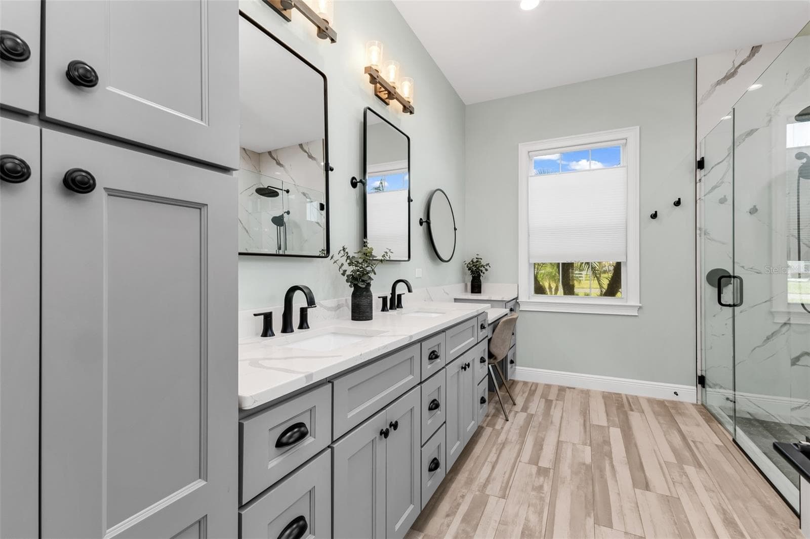 Single Family Residence at 28975 SMUGGLERS LN, PUNTA GORDA, photo 16 of 88