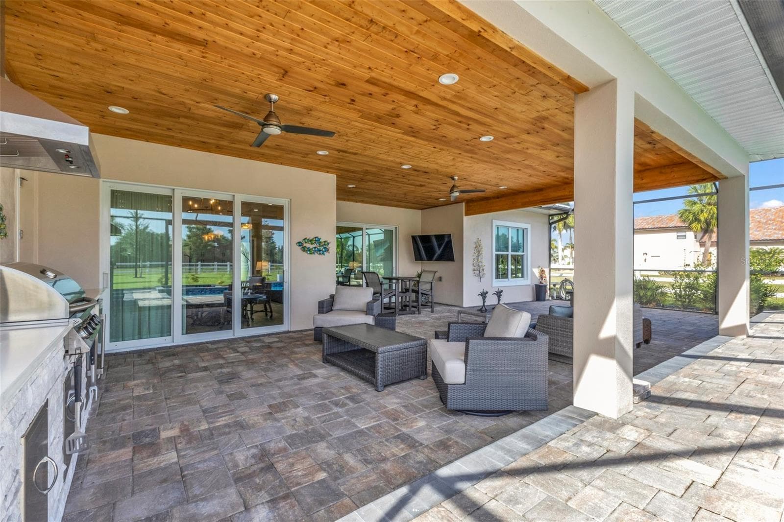 Single Family Residence at 28975 SMUGGLERS LN, PUNTA GORDA, photo 35 of 88