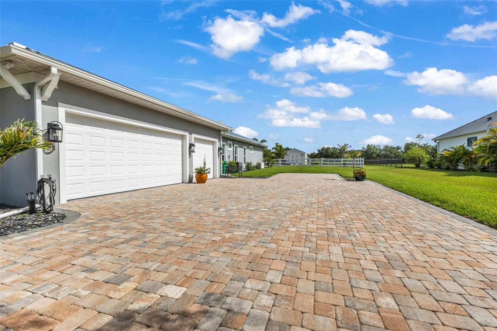 Single Family Residence at 28975 SMUGGLERS LN, PUNTA GORDA, photo 50 of 88
