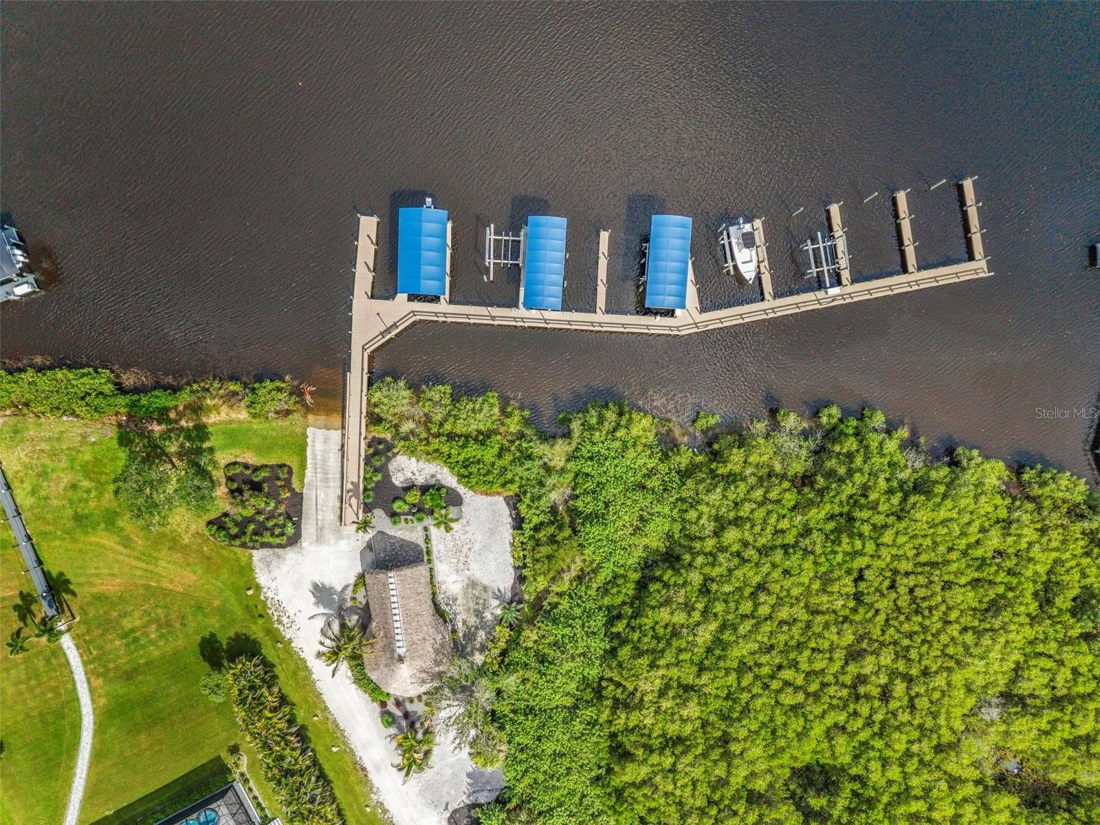 Single Family Residence at 28975 SMUGGLERS LN, PUNTA GORDA, photo 66 of 88