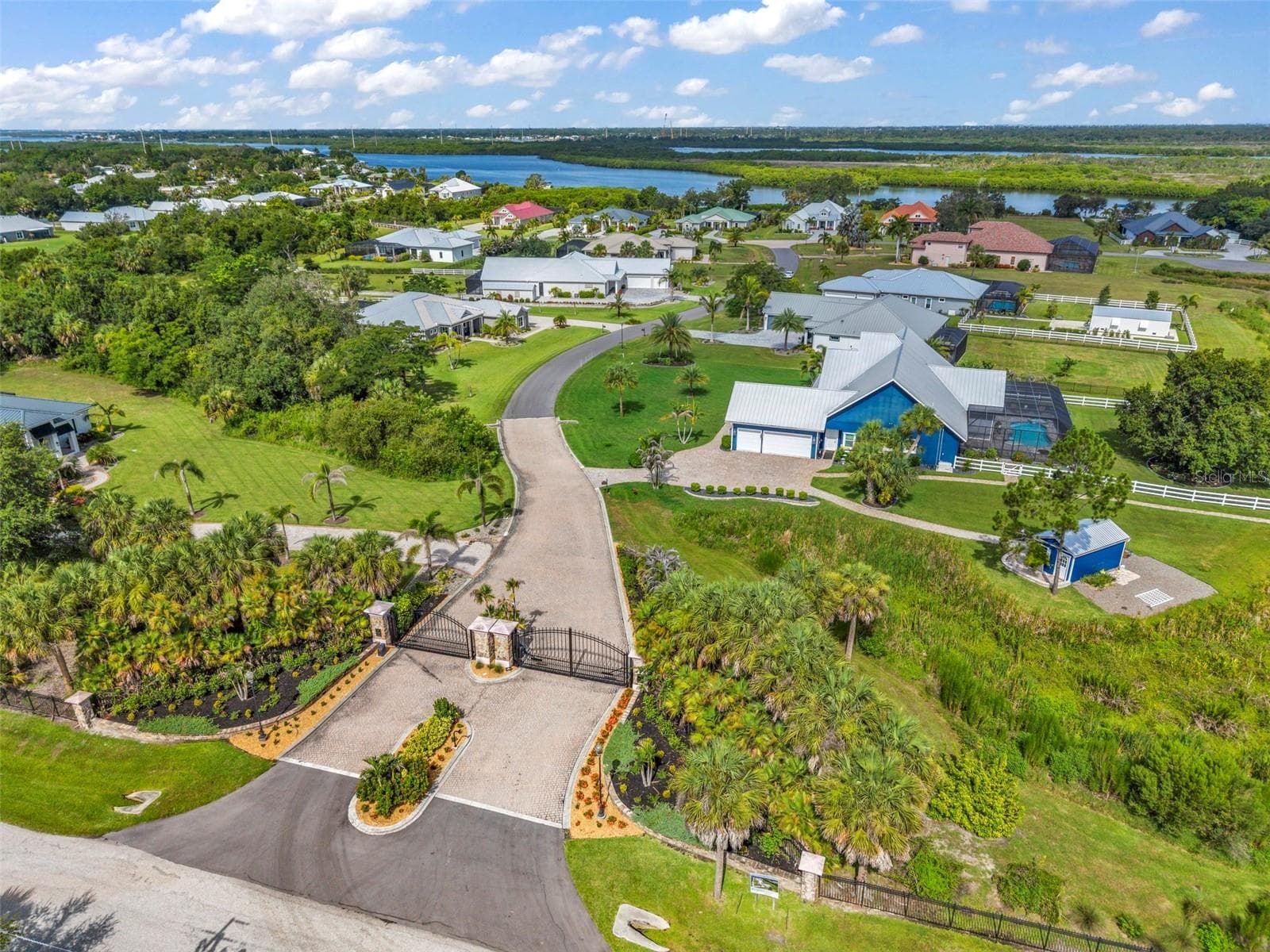 Gated Entrance - 28975 SMUGGLERS LN, PUNTA GORDA