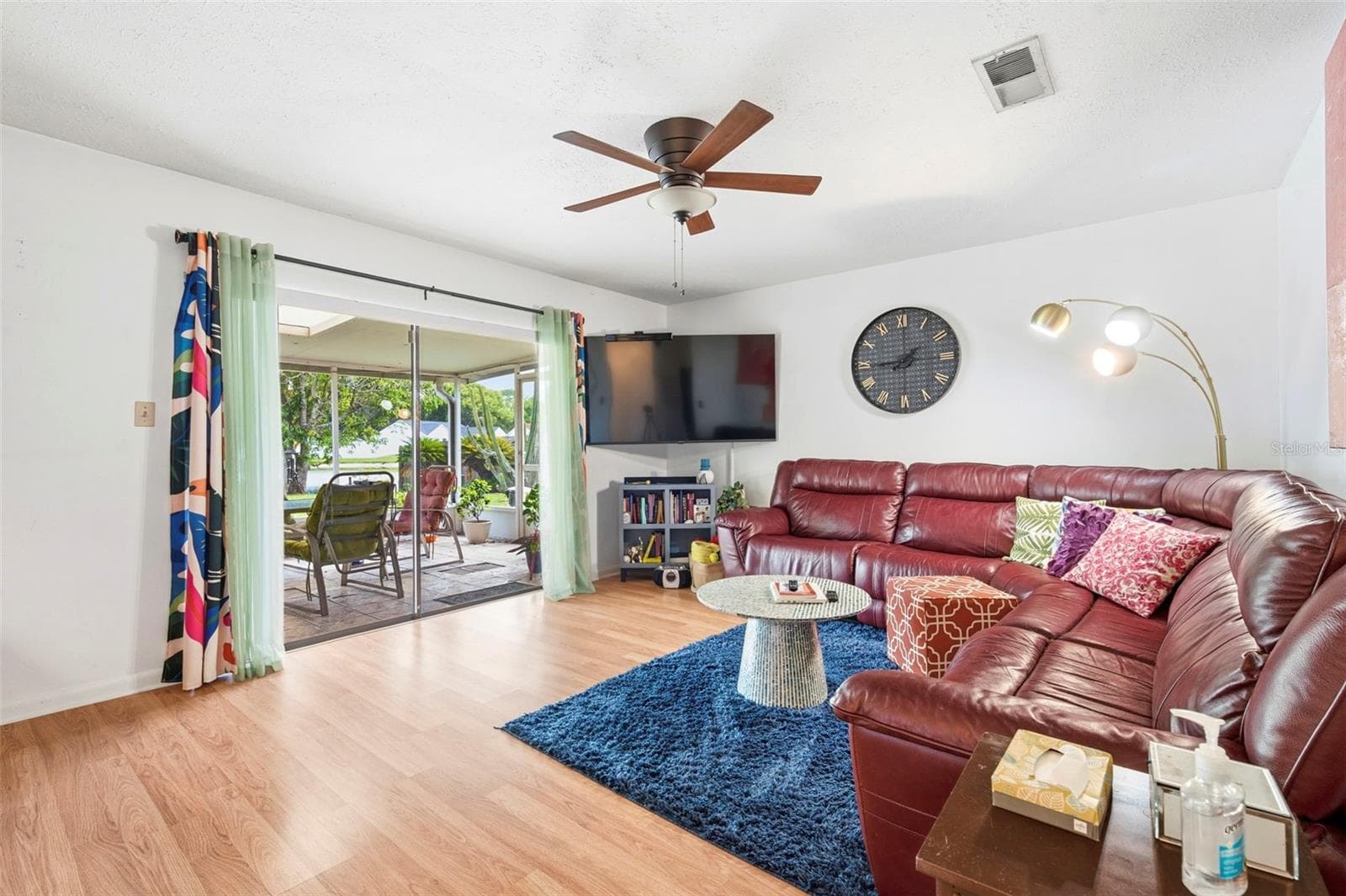Single Family Residence at 15806 PENNINGTON RD, TAMPA, photo 18 of 48