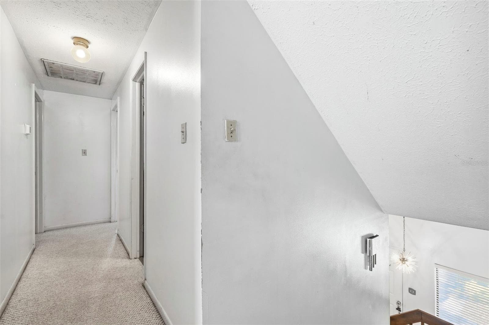 Single Family Residence at 15806 PENNINGTON RD, TAMPA, photo 23 of 48