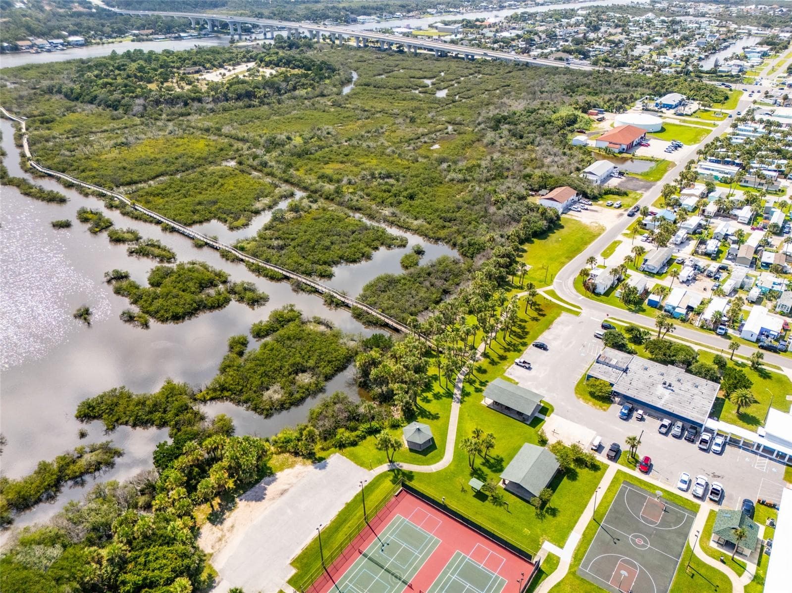 Surrounded by all the beauty Flagler Beach has to offer - 904 S DAYTONA AVE, FLAGLER BEACH
