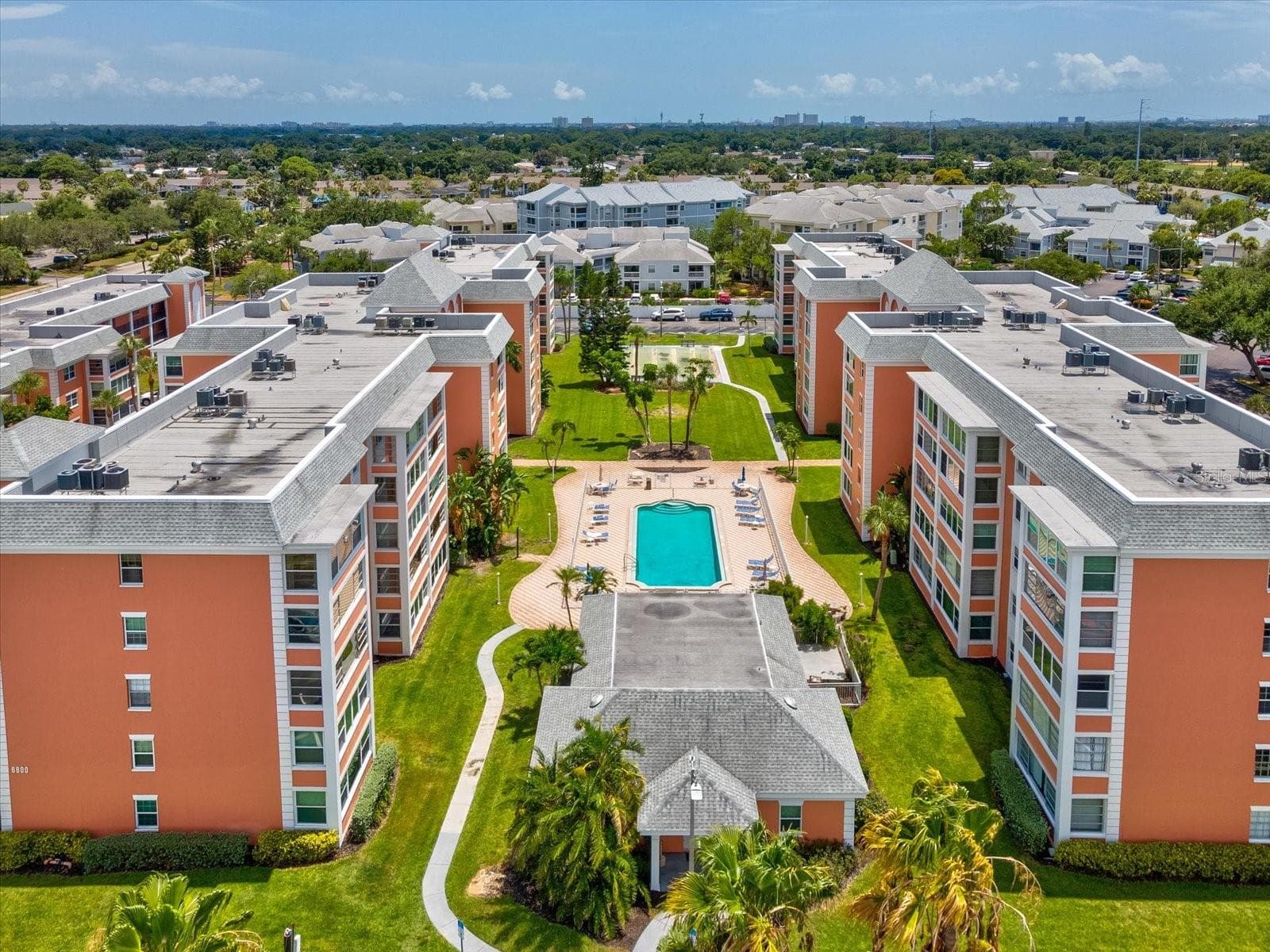 BUILDING 6800 ON THE LEFT - 6800 20TH AVE N #503, ST PETERSBURG