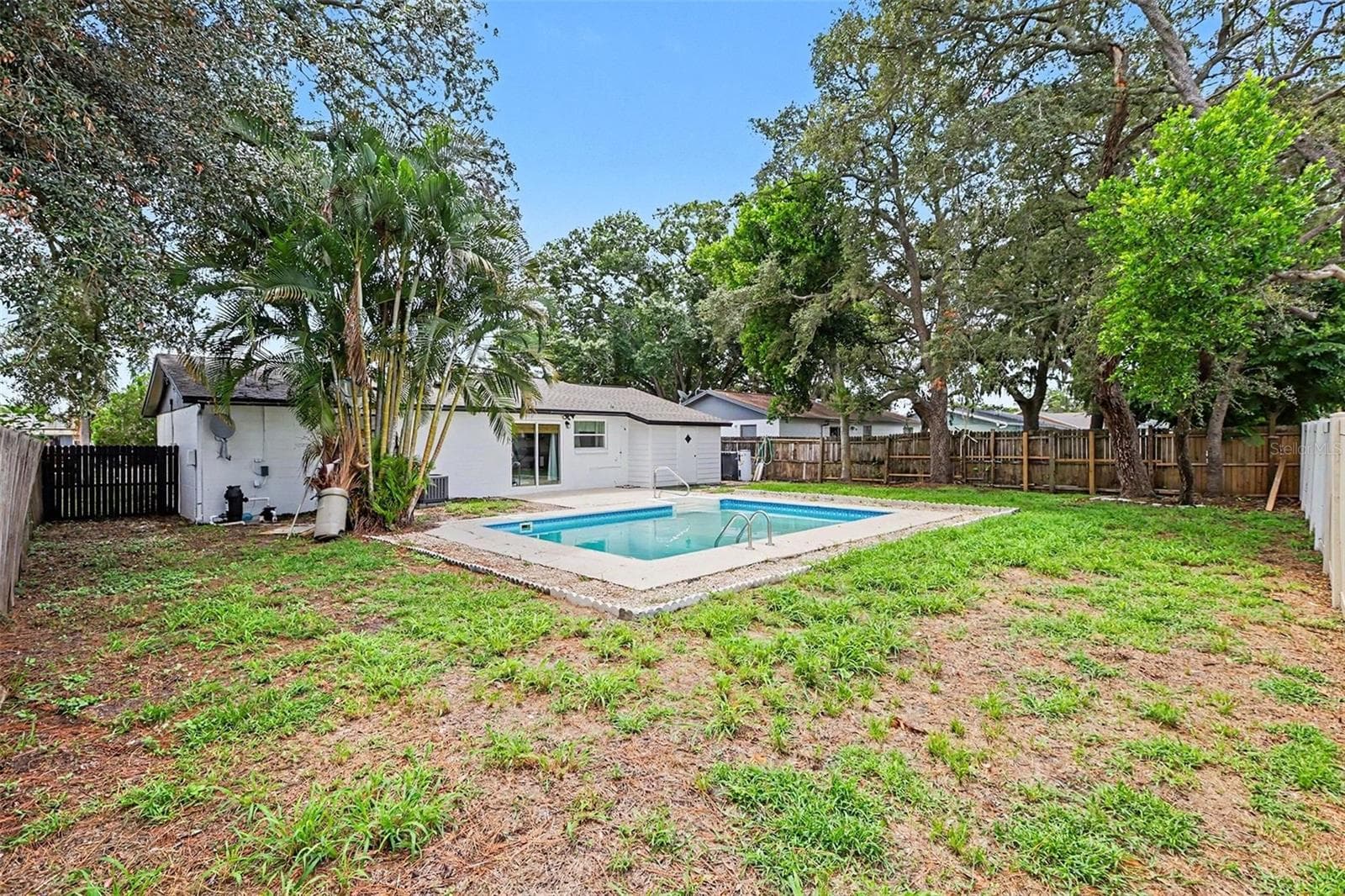 Single Family Residence at 8253 GREENLEAF CIR, TAMPA, photo 21 of 22
