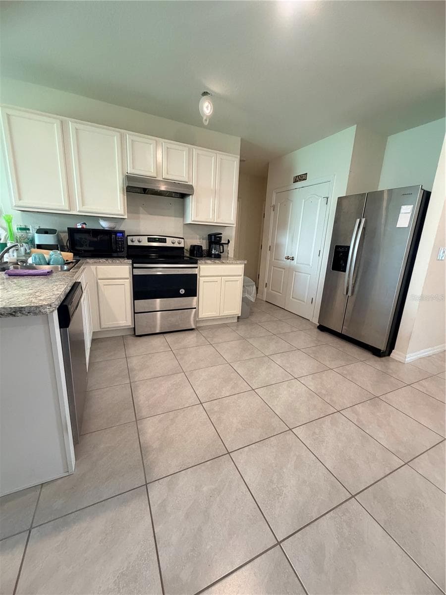 Single Family Residence at 297 MEADOWBROOK BLVD, WINTER HAVEN, photo 9 of 19