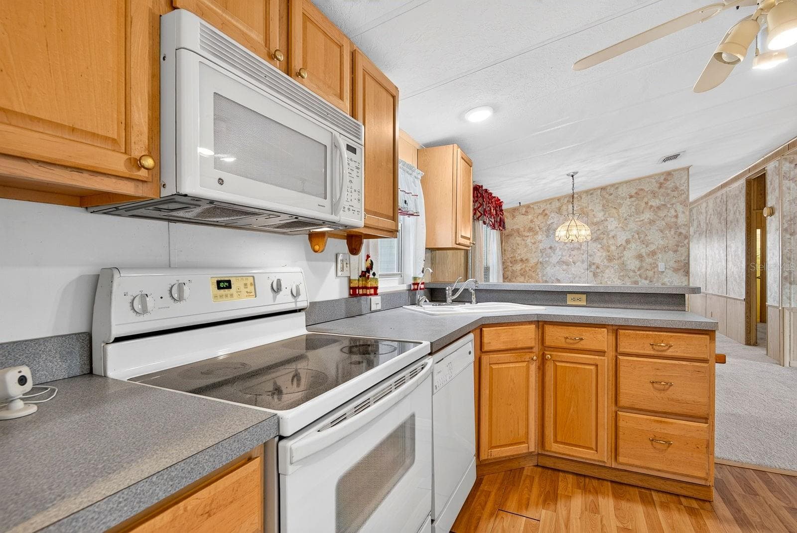 Manufactured Home at 9107 34TH AVE E, PALMETTO, photo 22 of 49
