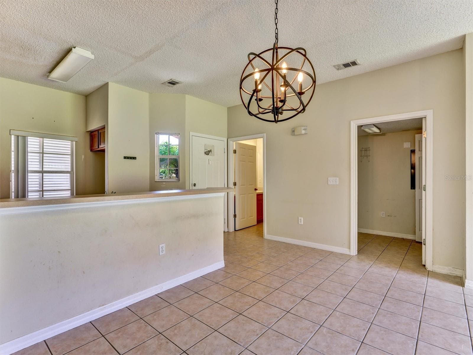 Dining Room - 8407 BLUE LAGOON DR, KISSIMMEE