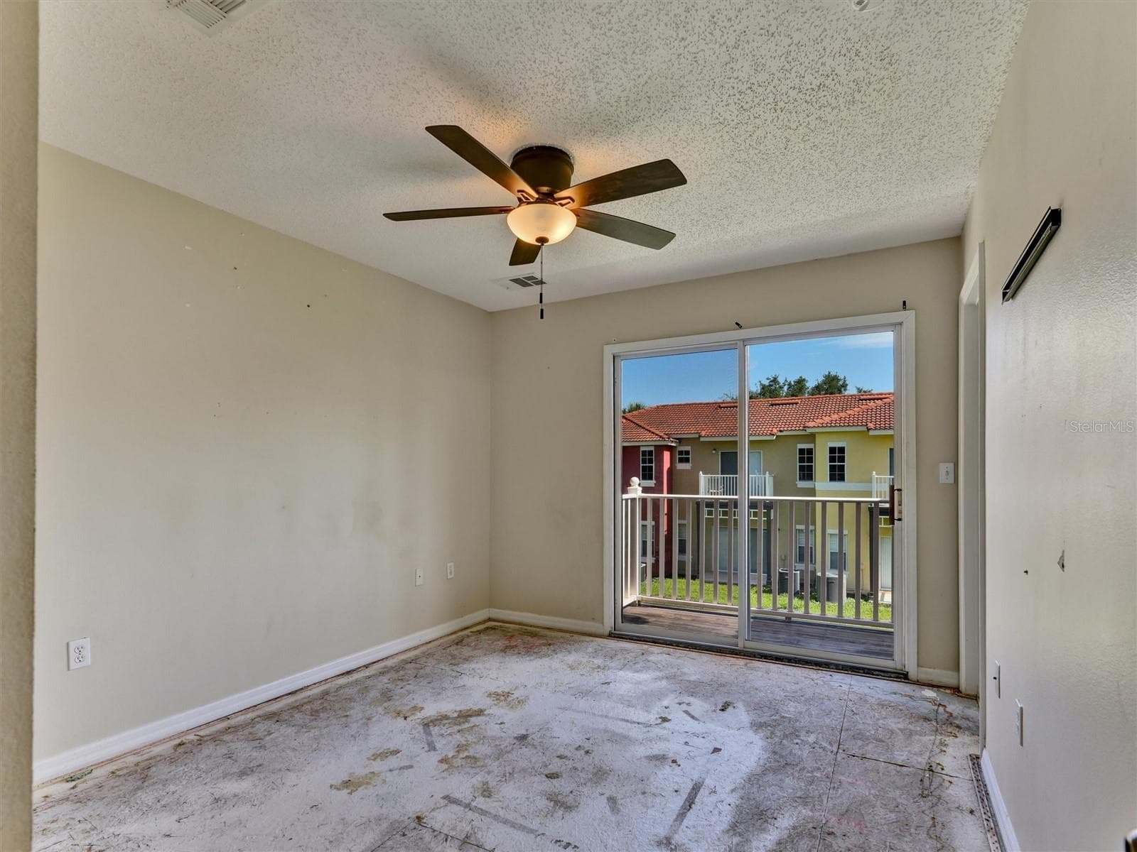 Primary Suite - Bedroom - 8407 BLUE LAGOON DR, KISSIMMEE