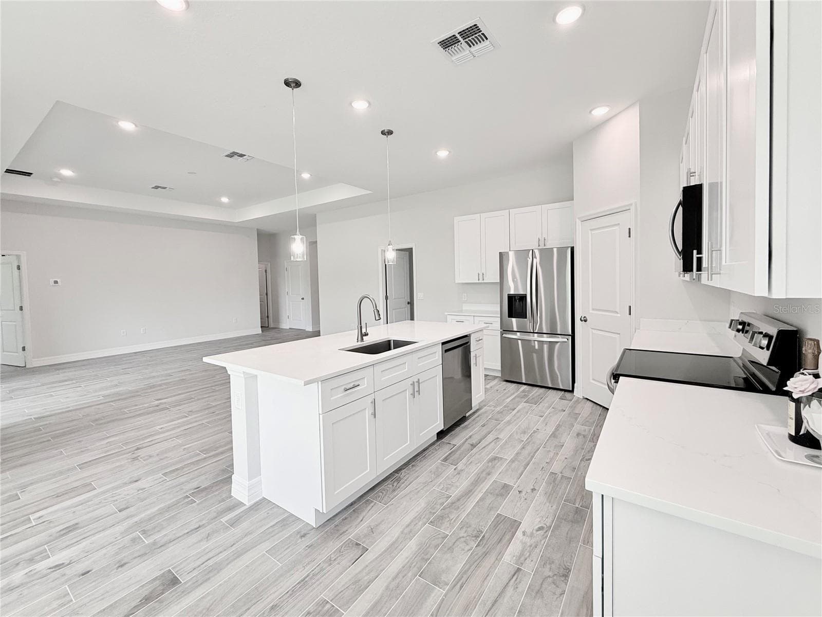Single Family Residence at 30280 W BLUEBELL AVE, EUSTIS, photo 10 of 58