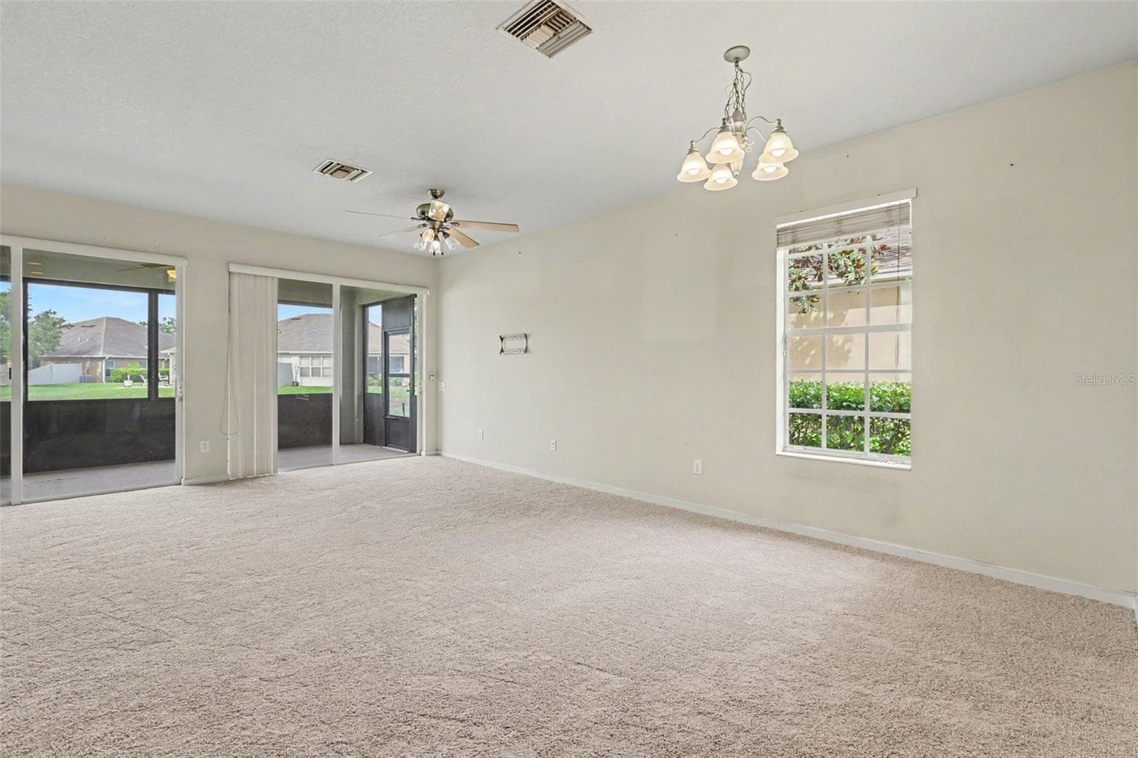 Villa at 13703 CREST LAKE DR, HUDSON, photo 11 of 30