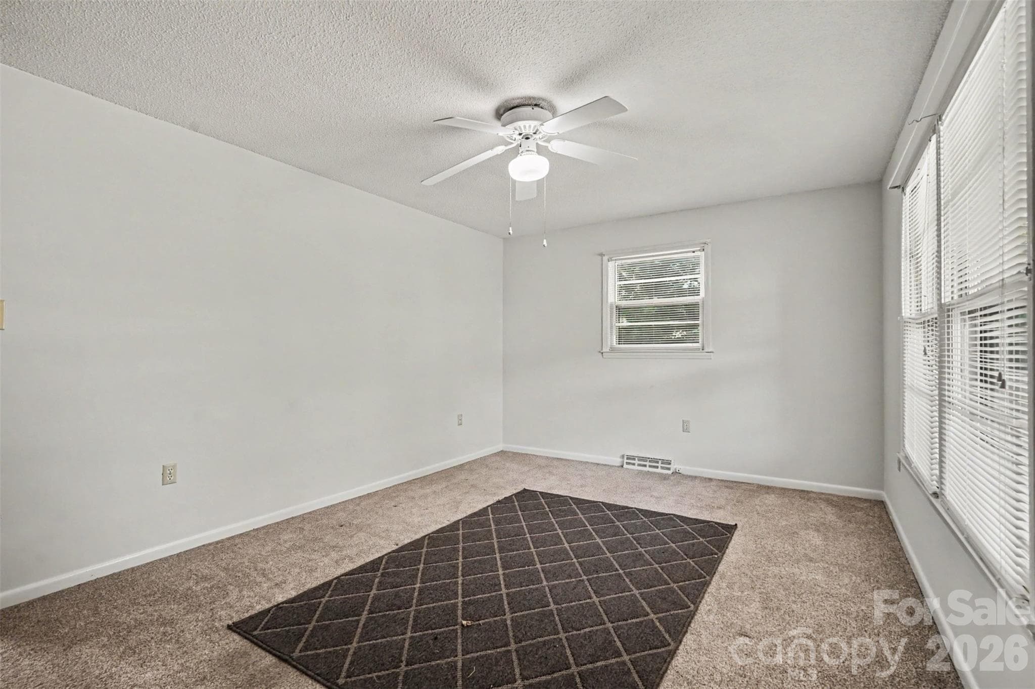 Single Family Residence at 777 Springdale Lane, Gastonia, photo 9 of 33