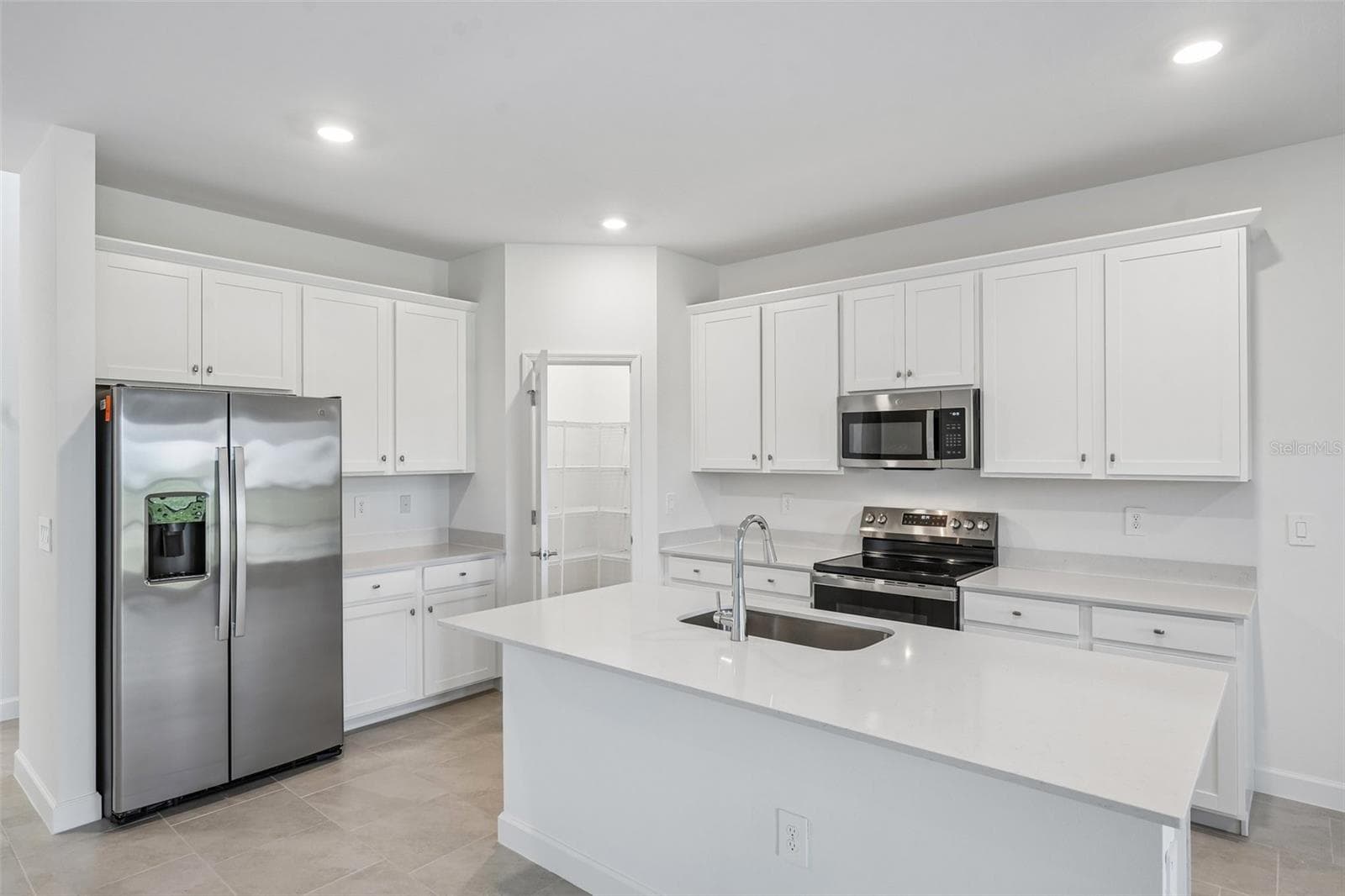 Single Family Residence at 13296 GRASSMERE CT, PUNTA GORDA, photo 11 of 49
