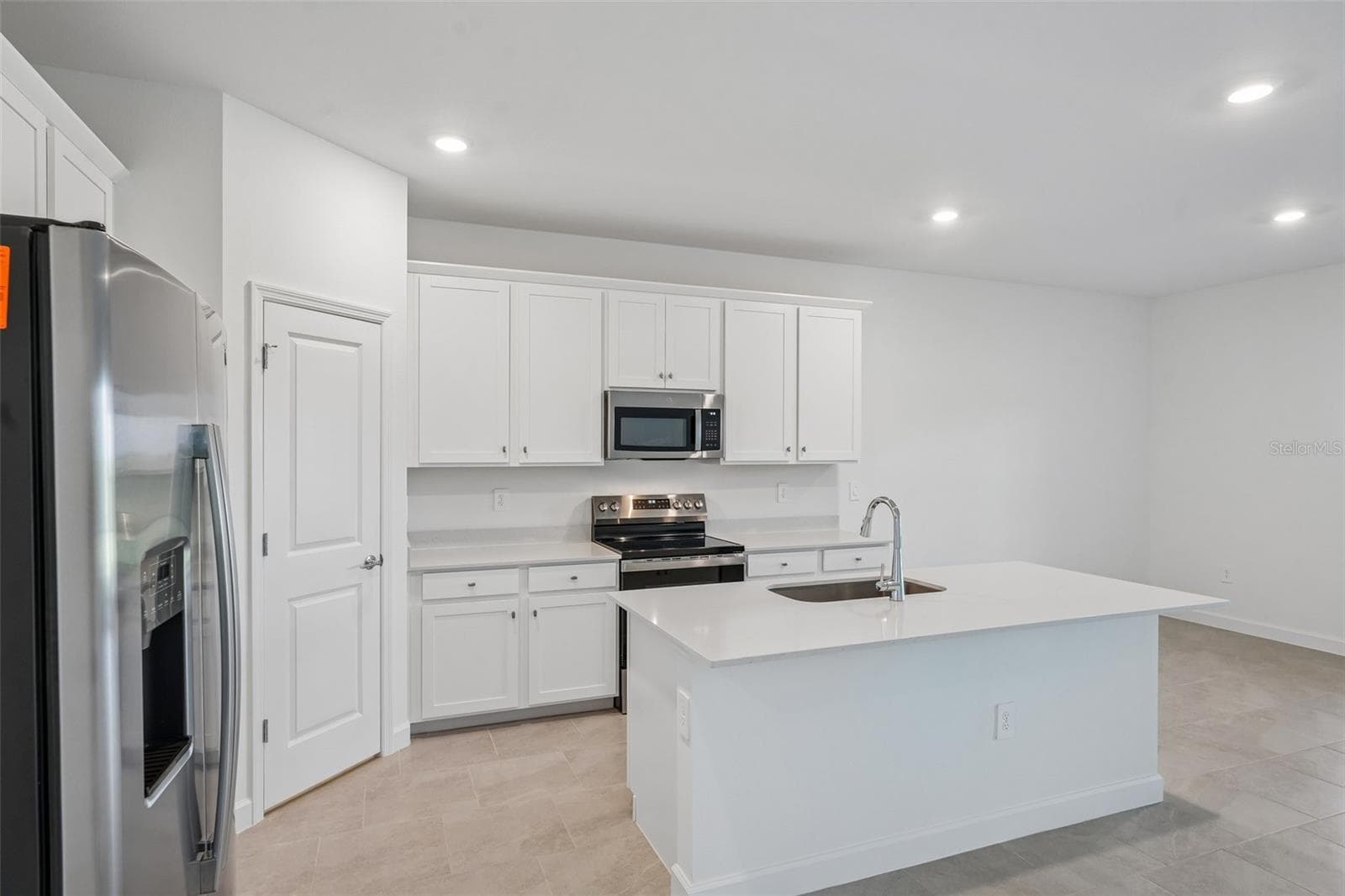 Single Family Residence at 13296 GRASSMERE CT, PUNTA GORDA, photo 12 of 49