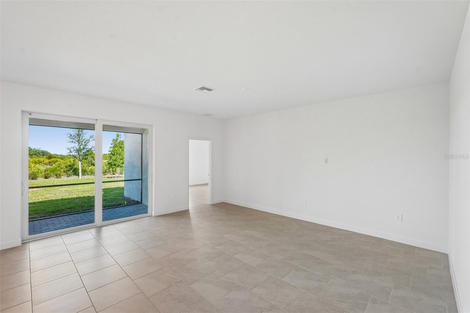 Single Family Residence at 13296 GRASSMERE CT, PUNTA GORDA, photo 16 of 49