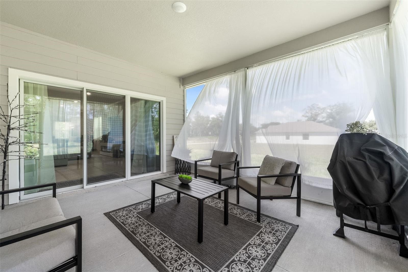 Single Family Residence at 218 SW CADENCE GLN, LAKE CITY, photo 34 of 48