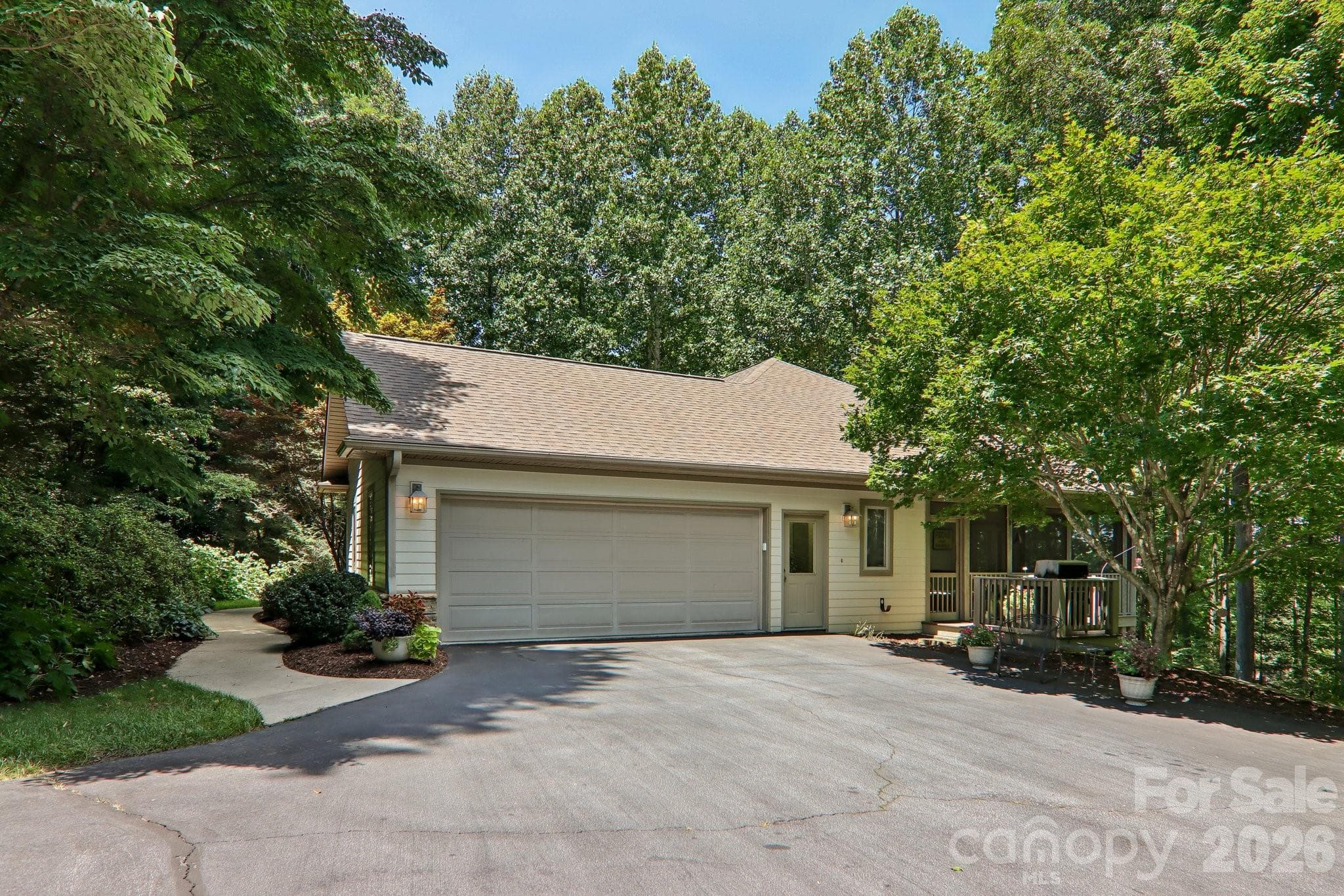 Single Family Residence at 24 Turkey Roost Court, Flat Rock, photo 5 of 47