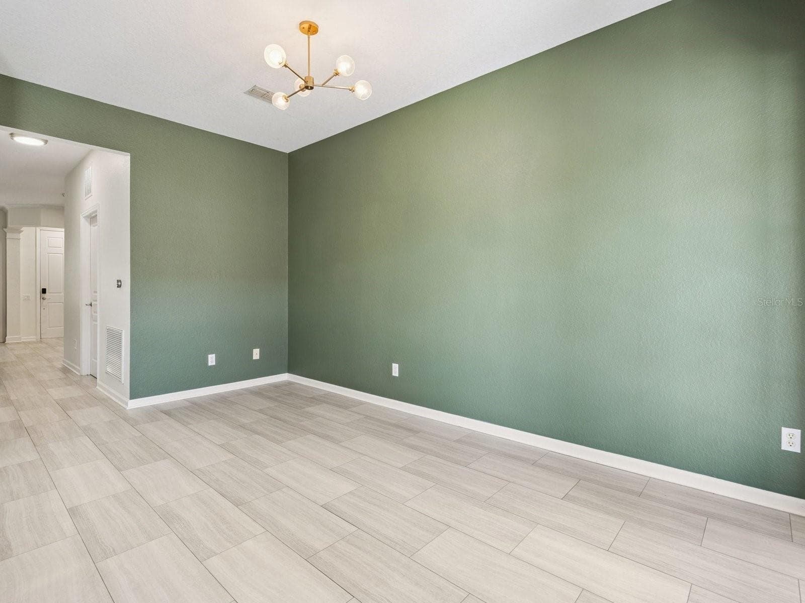 Townhouse at 7712 FORDSON LN, WINDERMERE, photo 8 of 37