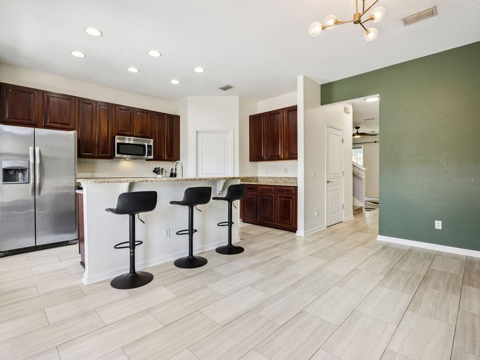 Townhouse at 7712 FORDSON LN, WINDERMERE, photo 11 of 37