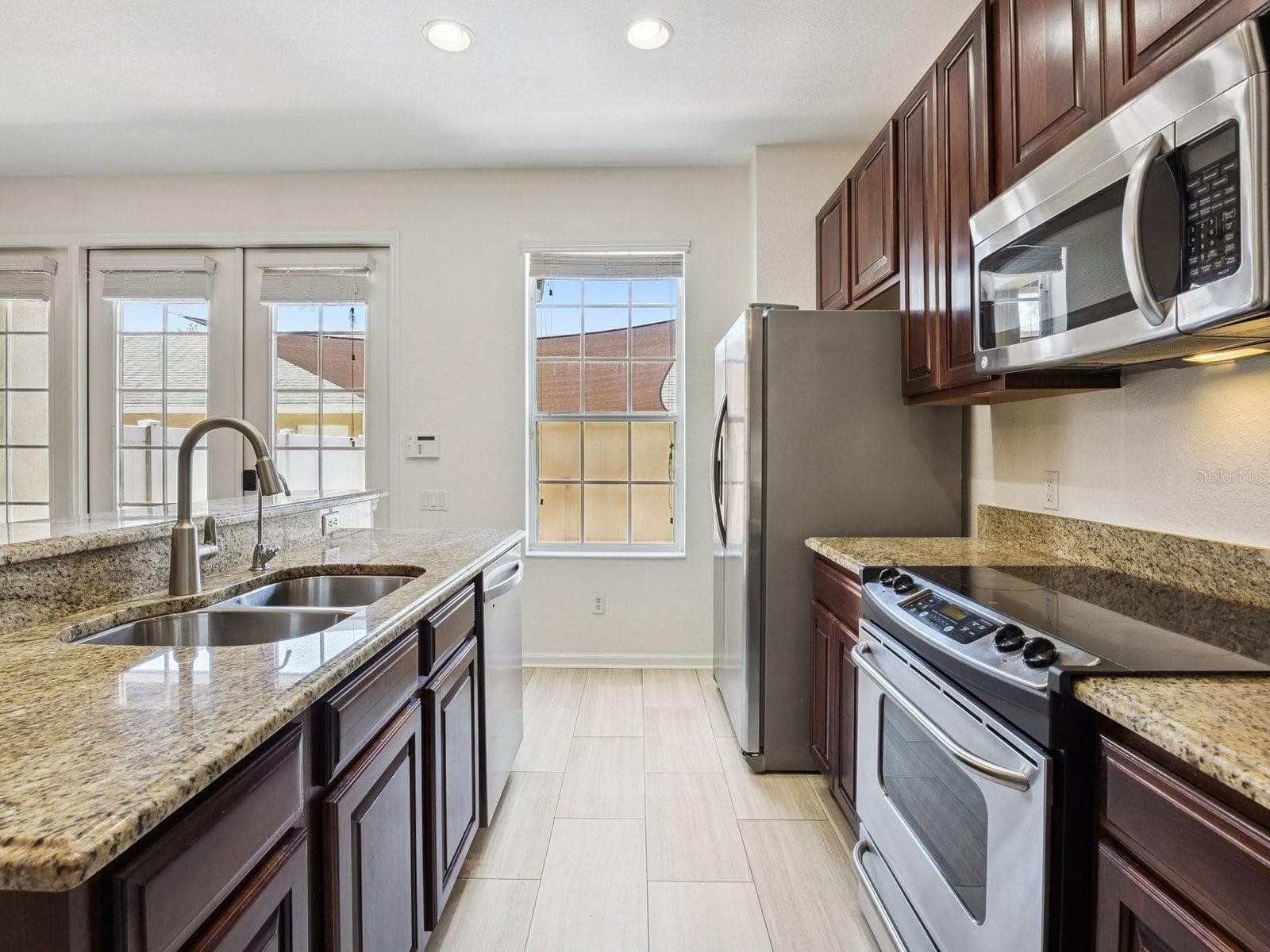 Townhouse at 7712 FORDSON LN, WINDERMERE, photo 12 of 37