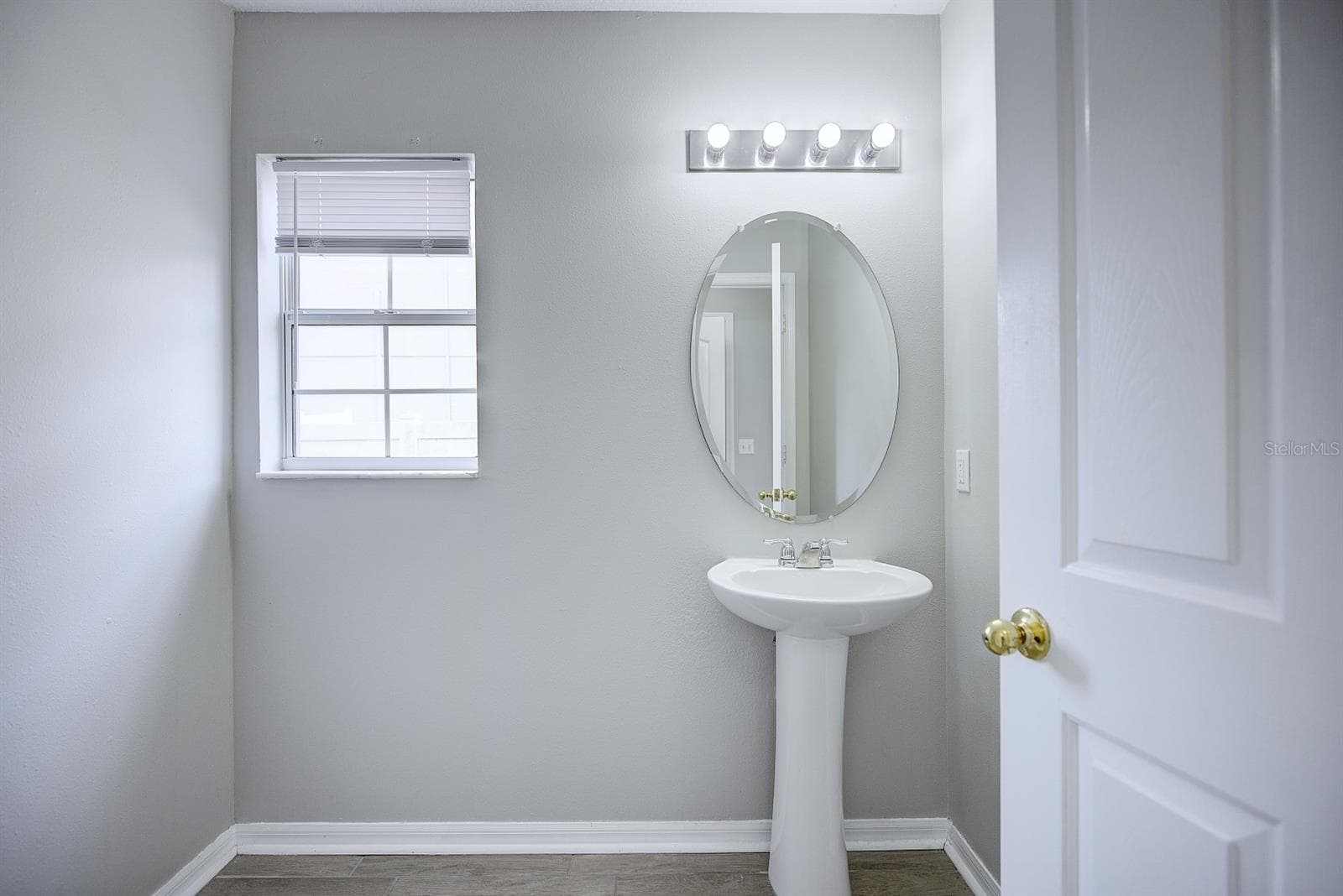 1/2 Bathroom - 7508 HUNTERS GREENE CIR, LAKELAND