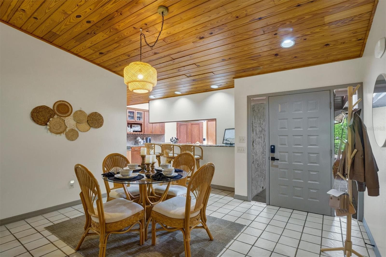 Villa at 503 CLUBHOUSE DR, LAKE WALES, photo 12 of 69