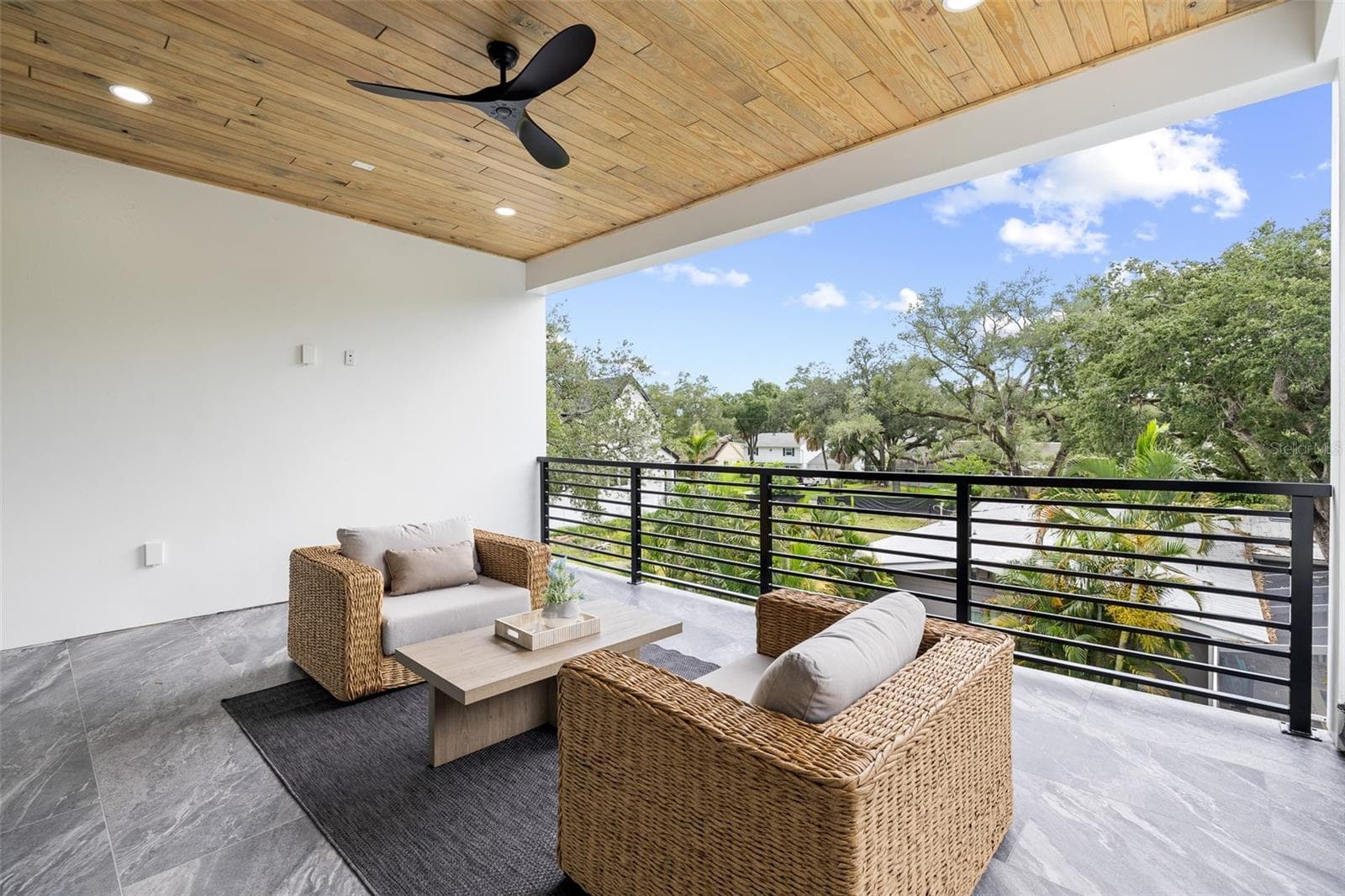 Single Family Residence at 4709 W ESTRELLA ST, TAMPA, photo 74 of 92