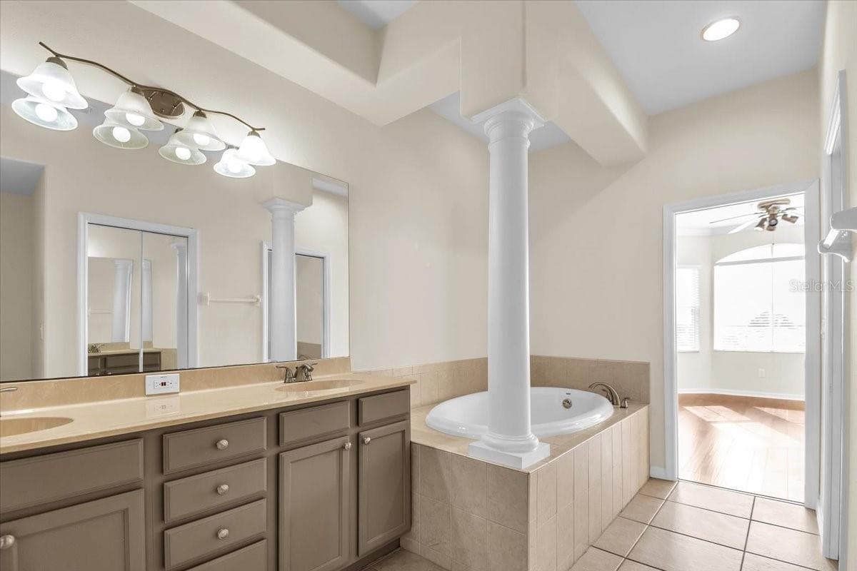 Primary Bathroom - 4336 SPINNAKER COVE LN, TAMPA
