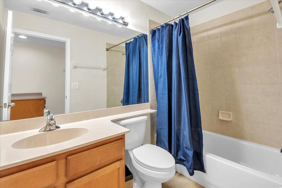 First Floor Bath - 4336 SPINNAKER COVE LN, TAMPA