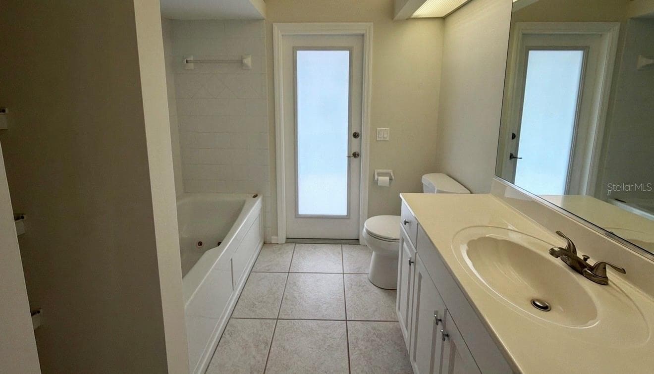 Single Family Residence at 229 VENICE PALMS BLVD, VENICE, photo 9 of 11