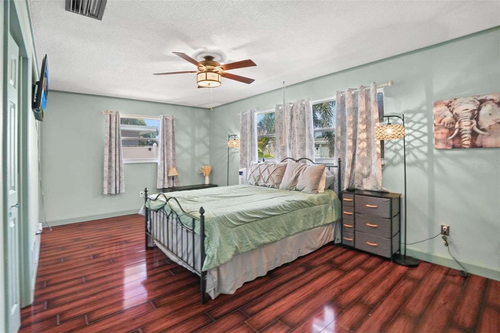 Single Family Residence at 1564 SANTA MONICA DR, DUNEDIN, photo 11 of 34