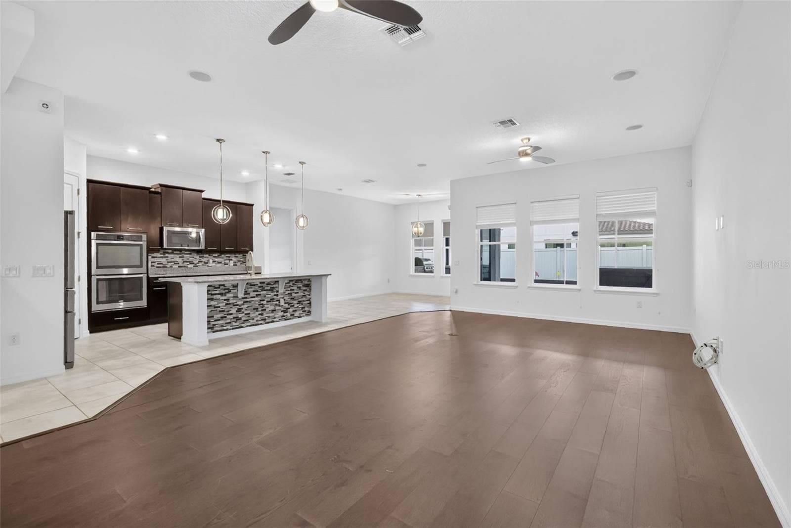Single Family Residence at 14681 SETON CREEK BLVD, WINTER GARDEN, photo 7 of 48