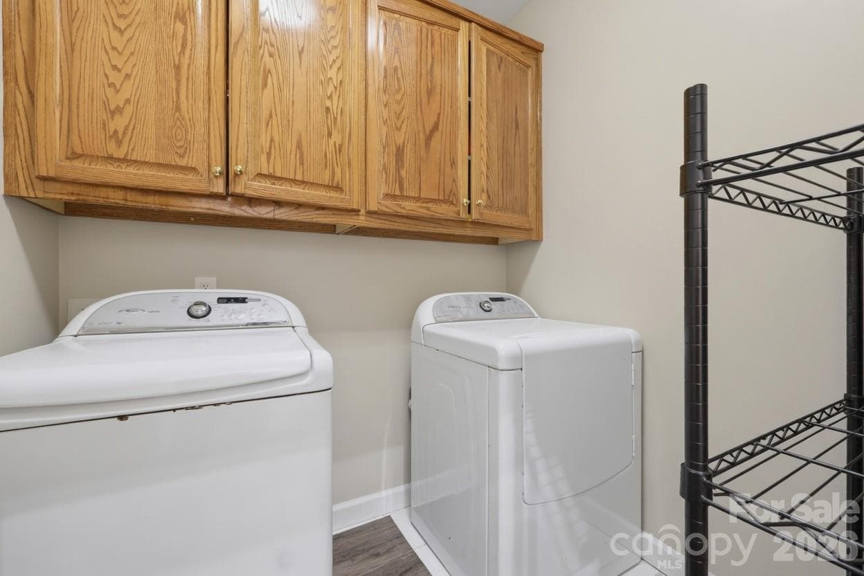 Single Family Residence at 358 Olde Charter Circle, Jefferson, photo 20 of 48