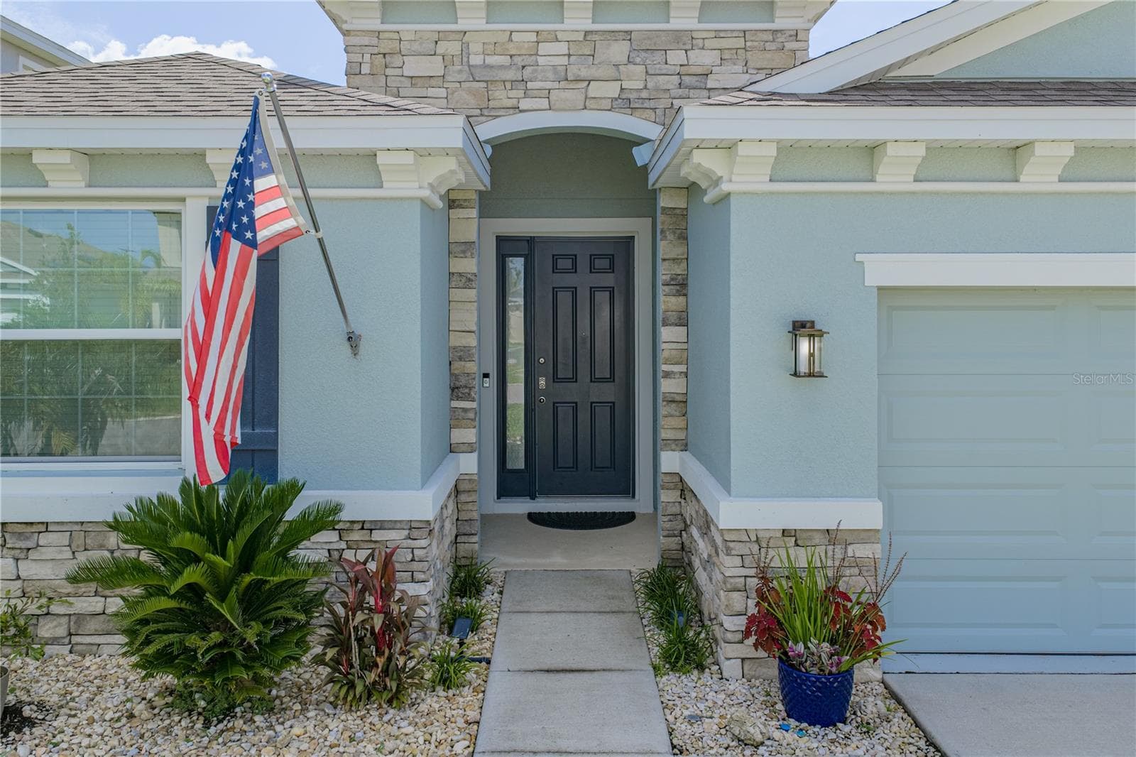 Single Family Residence at 8382 BOWER BASS CIR, WESLEY CHAPEL, photo 6 of 79