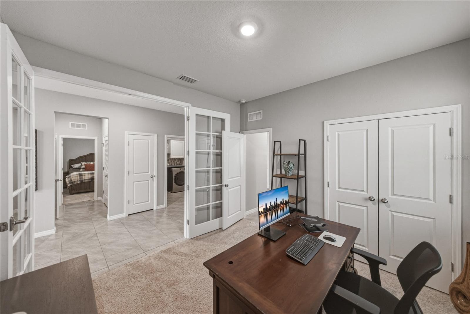 Single Family Residence at 8382 BOWER BASS CIR, WESLEY CHAPEL, photo 14 of 79