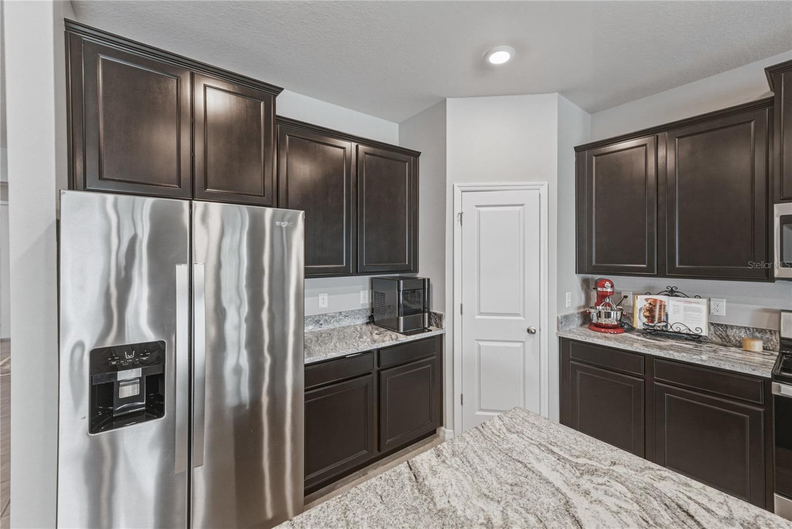 Single Family Residence at 8382 BOWER BASS CIR, WESLEY CHAPEL, photo 23 of 79