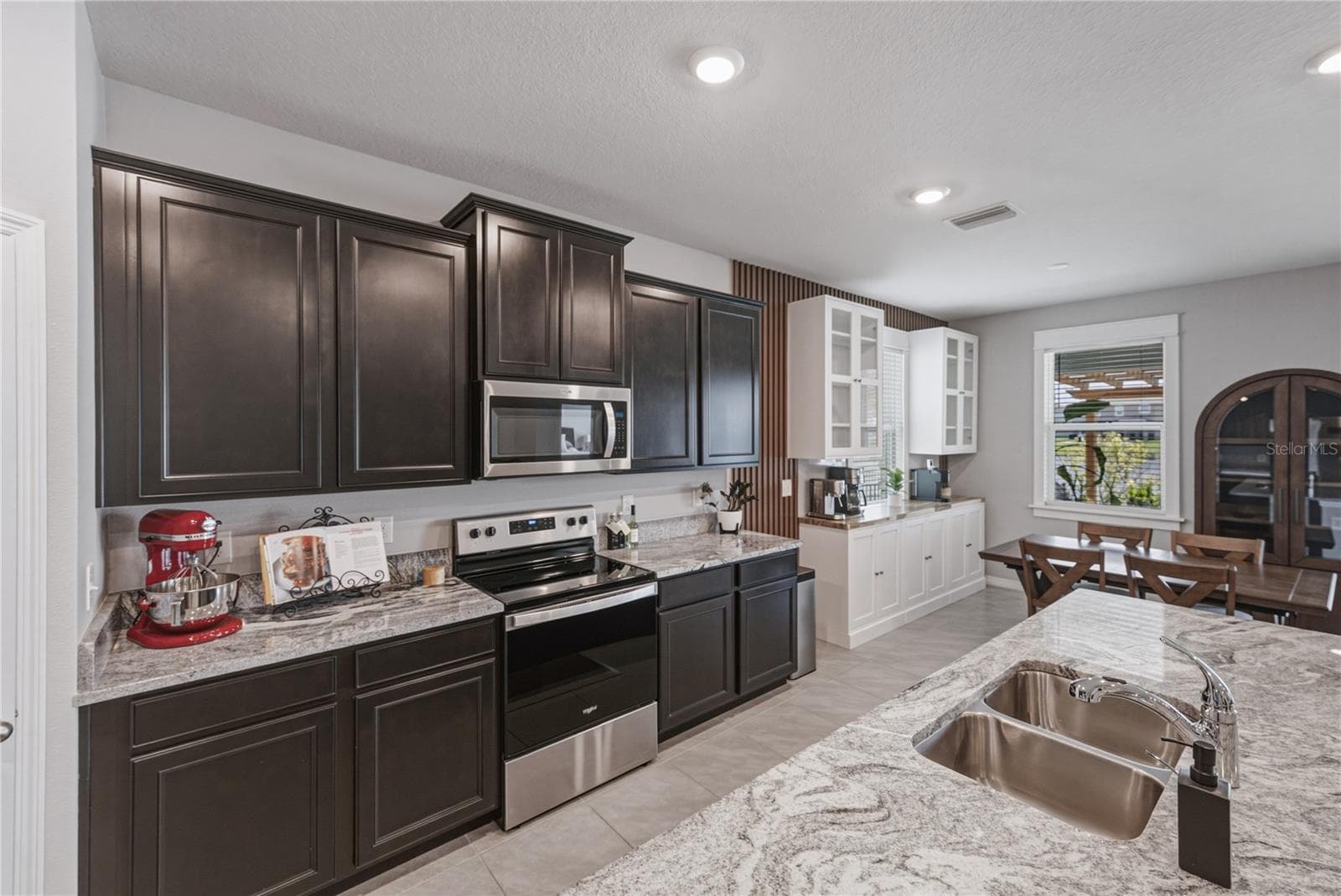 Single Family Residence at 8382 BOWER BASS CIR, WESLEY CHAPEL, photo 24 of 79