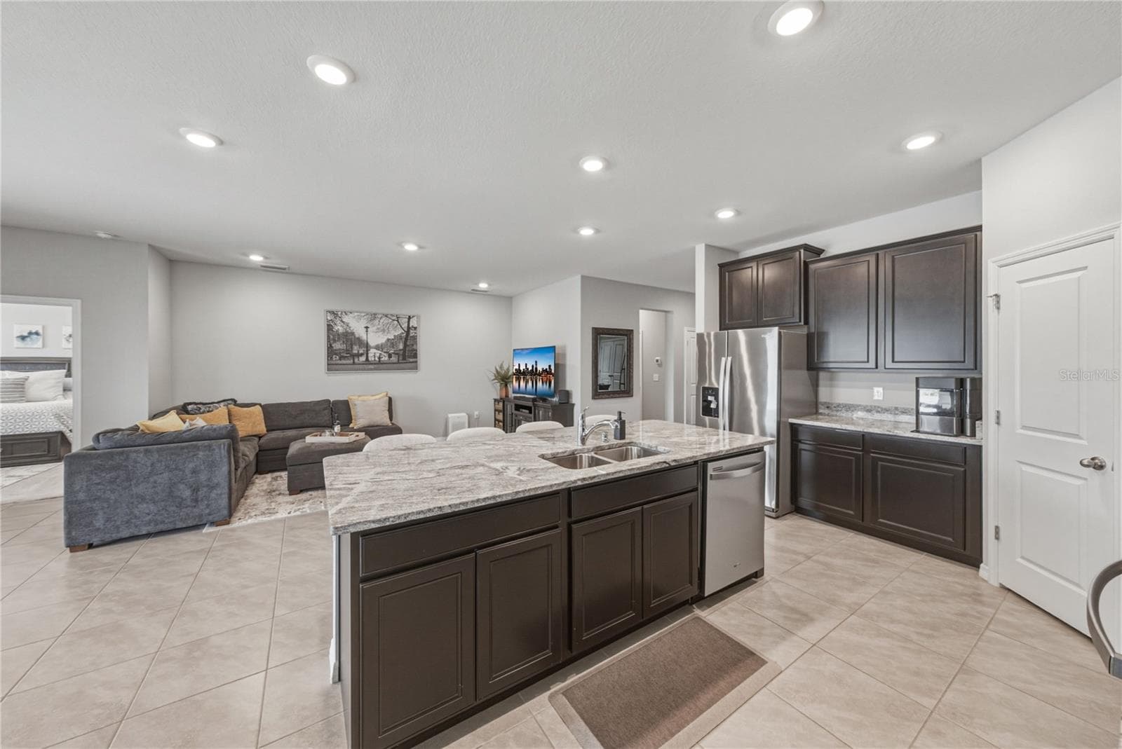 Single Family Residence at 8382 BOWER BASS CIR, WESLEY CHAPEL, photo 25 of 79