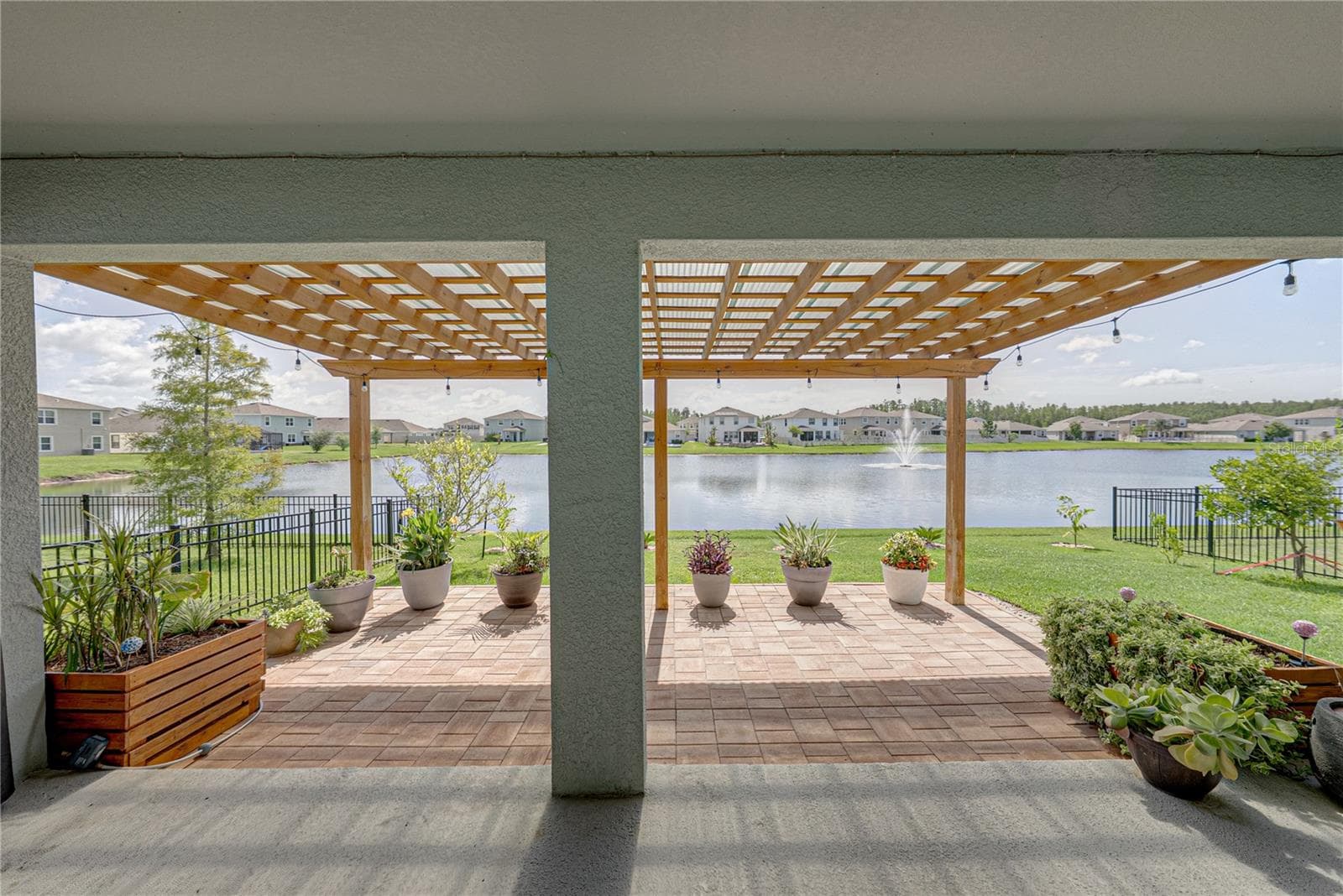 Single Family Residence at 8382 BOWER BASS CIR, WESLEY CHAPEL, photo 39 of 79