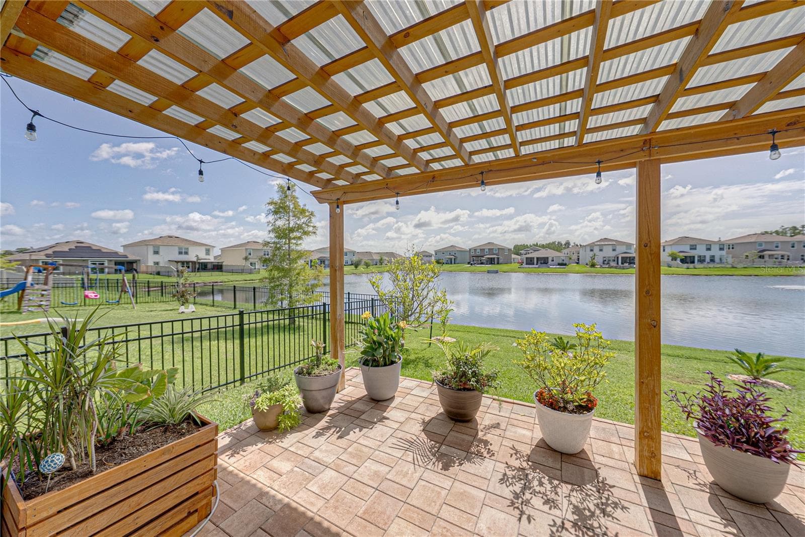 Single Family Residence at 8382 BOWER BASS CIR, WESLEY CHAPEL, photo 42 of 79