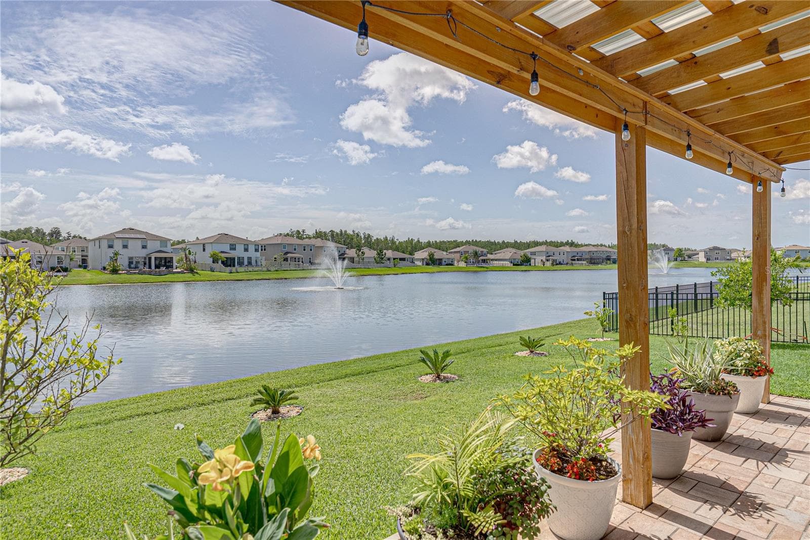 Single Family Residence at 8382 BOWER BASS CIR, WESLEY CHAPEL, photo 48 of 79