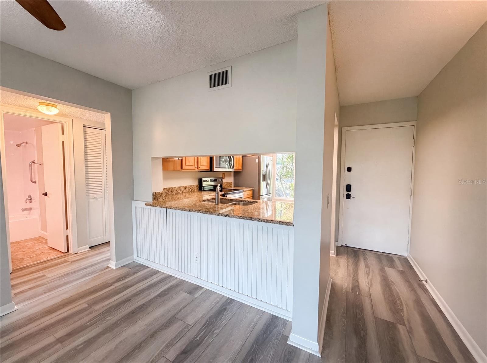 Condominium at 6219 PALMA DEL MAR BLVD S #114, ST PETERSBURG, photo 11 of 28